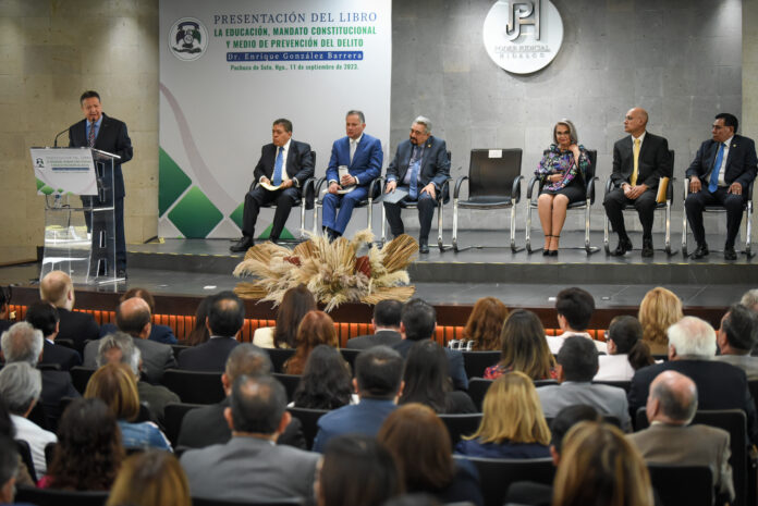 11_Septiembre_2023_Gobernador_Presentación Libro Dr Enrique González Barrera -49