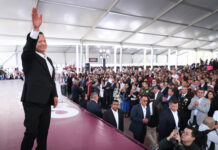 Gobernar es servir, y servir implica someterse al escrutinio de la gente: Julio Menchaca