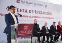 Julio Menchaca renueva compromiso con las personas con discapacidad