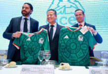 Julio Menchaca cobija a la cadena Fibra-Textil-Vestido-Calzado