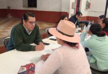 Gobierno de Hidalgo acerca atención directa a familias migrantes