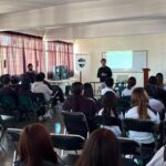 Atotonilco de Tula impulsa taller de prevención sobre violencia en el noviazgo entre estudiantes de preparatoria