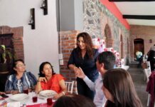 Gran festejo en Tepetitlán! Ana Elsa Castillo reconoce el corazón y la entrega de las y los maestros