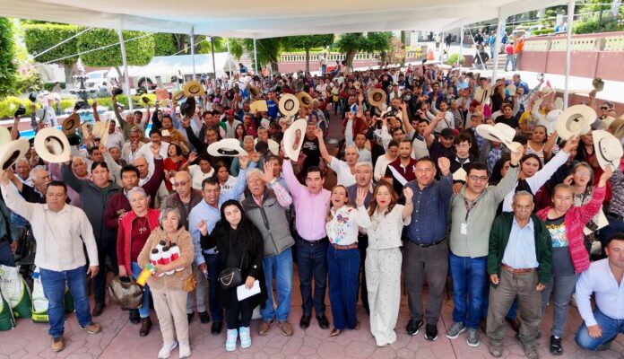 AGO 26 - ENTREGA DE APOYOS 01