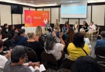 Cuidadoras de Hidalgo comparten experiencias en encuentro nacional