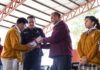 Natividad Castrejón entrega útiles, calzado y uniformes en cinco municipios